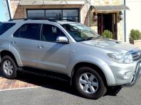 Used Toyota Fortuner 3.0D-4D 4x4 automatic for sale in Strand, Western Cape